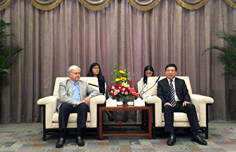 上合组织秘书长和深圳市长讨论未来合作前景 上合组织秘书长和深圳市长讨论未来合作前景