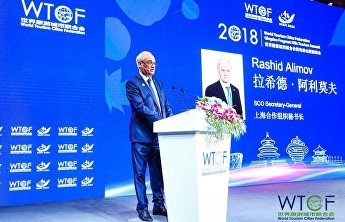 上合组织支持国际旅游业发展。世界旅游城市联合会香山峰会在青岛举行。 上合组织支持国际旅游业发展。世界旅游城市联合会香山峰会在青岛举行。