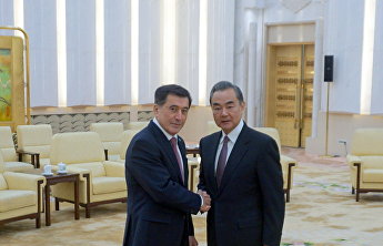 中国国务委员兼外交部长会见上合组织秘书长 中国国务委员兼外交部长会见上合组织秘书长