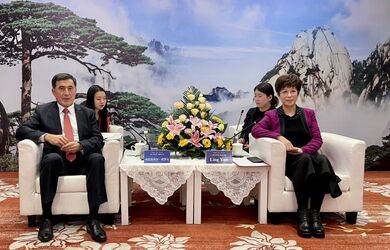 Генеральный секретарь ШОС встретился с руководителями города Хуаншань
