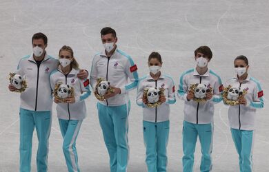 Команда ОКР завоевала золото в командном турнирена XXIV Олимпийских играх