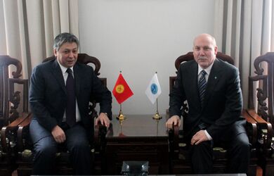 Встреча Генерального секретаря ШОС Д.Мезенцева с Министром иностранных дел Кыргызской Республики Э.Абдылдаевым