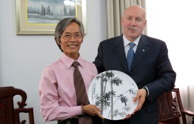 Встреча Генерального секретаря ШОС с Председателем Международной ассоциации художников озера Сиху