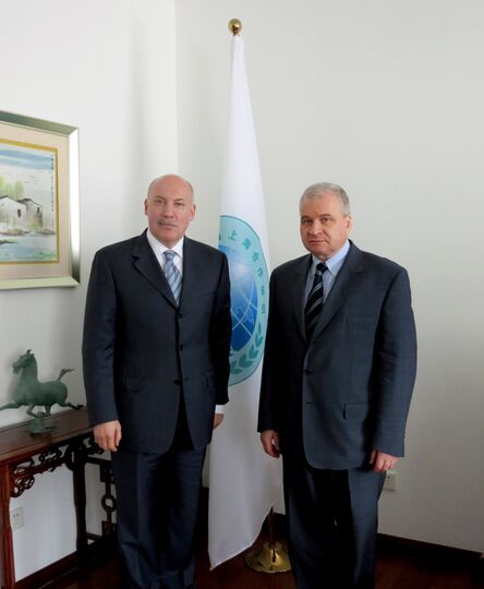 Генеральный секретарь ШОС встретился с Чрезвычайным и Полномочным Послом Российской Федерации в КНР