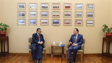 上海合作组织副秘书长会见联合国亚太经社会代表