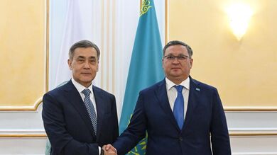 上海合作组织秘书长叶尔梅克巴耶夫会见哈萨克斯坦副总理兼外长努尔特列吾
