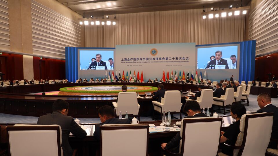 上海合作组织成员国元首理事会第二十五次会议和“上合组织+”会议在天津举行