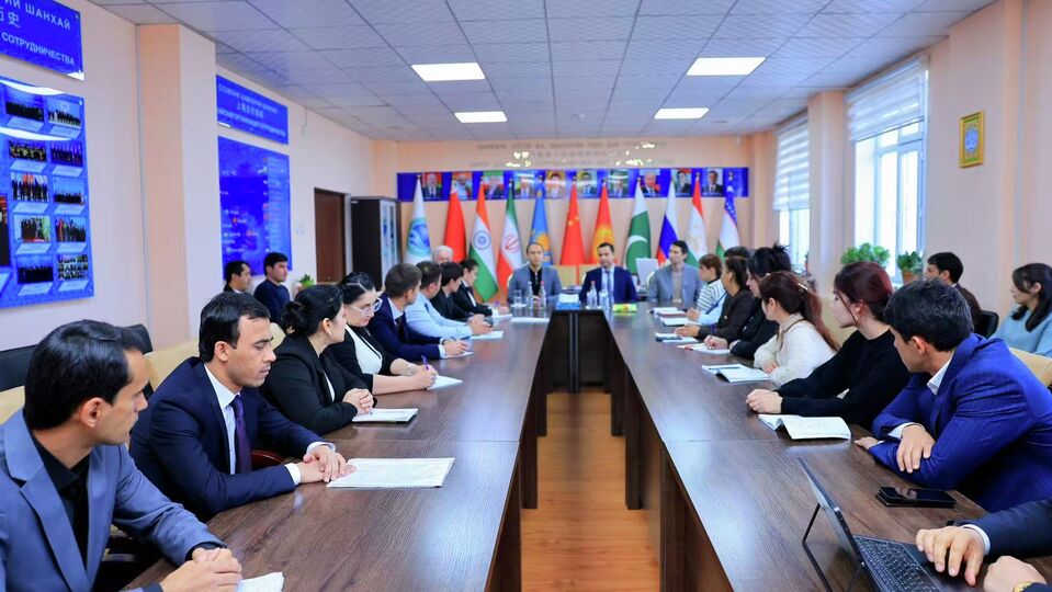 SCO Talks:上海合作组织塔吉克斯坦友好合作中心举行专题讲座