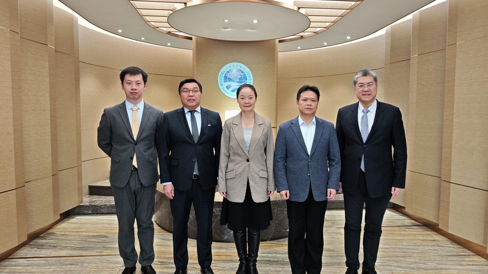 上海合作组织副秘书长会见重庆外办副主任 | 上海合作组织