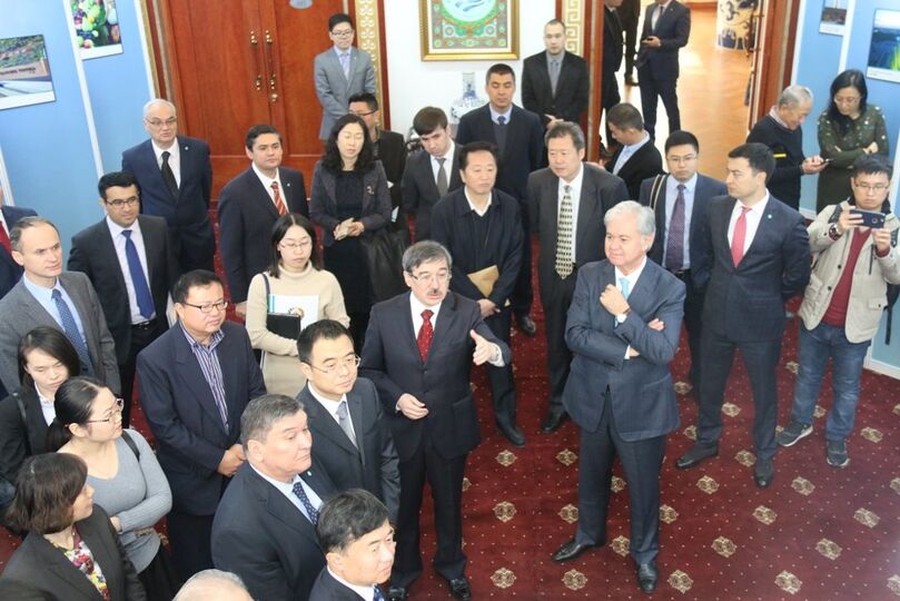 «Узбекистан: 25 лет независимого развития». В штаб-квартире ШОС открылась фотовыставка «Узбекистан: 25 лет независимого развития». В штаб-квартире ШОС открылась фотовыставка