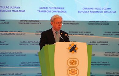 Генеральный секретарь ШОС: "На автомобиле от восточных побережий Китая до восточной Европы без остановки". Р.Алимов выступил на пленарной сессии Глобальной конференции ООН по устойчивому транспорту