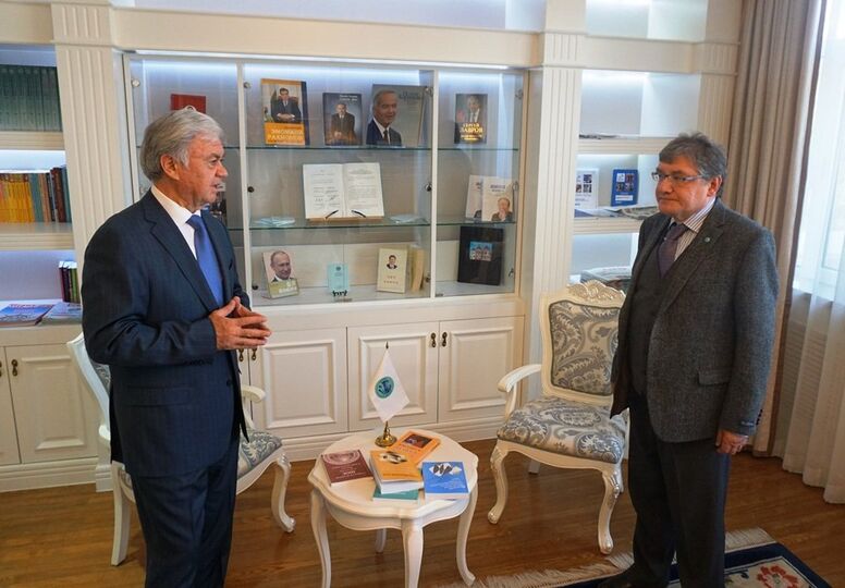 Встреча Генерального секретаря ШОС Р.Алимова с Президентом Пресс-клуба ШОС А.Кирилловым
