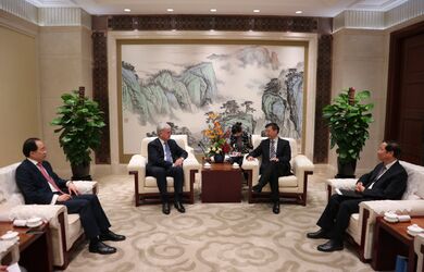 Встреча Генерального секретаря ШОС с вице-мэром города Шанхая