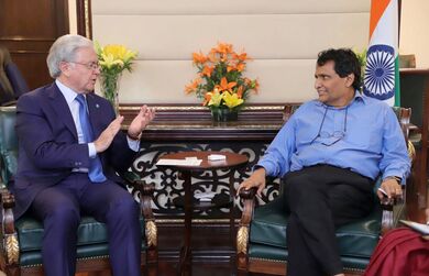 Встреча с Министром торговли, промышленности и гражданской авиации Сурешом Прабу