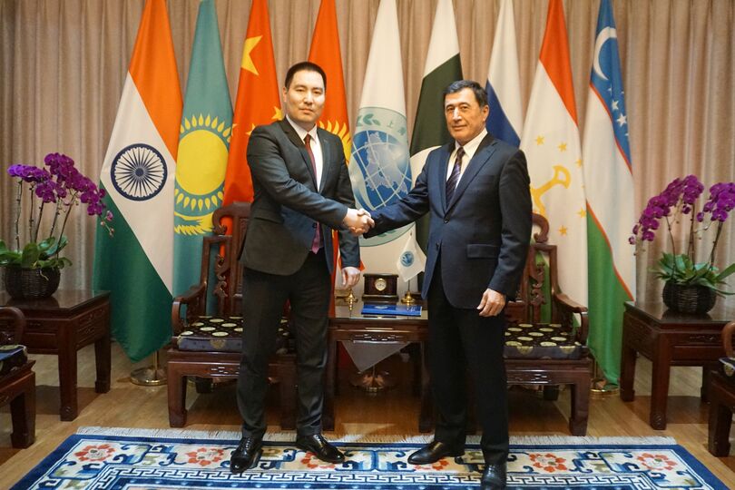 Генеральный секретарь ШОС принял Временного поверенного в делах Кыргызской Республики в КНР
