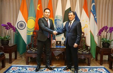 Генеральный секретарь ШОС принял Временного поверенного в делах Кыргызской Республики в КНР