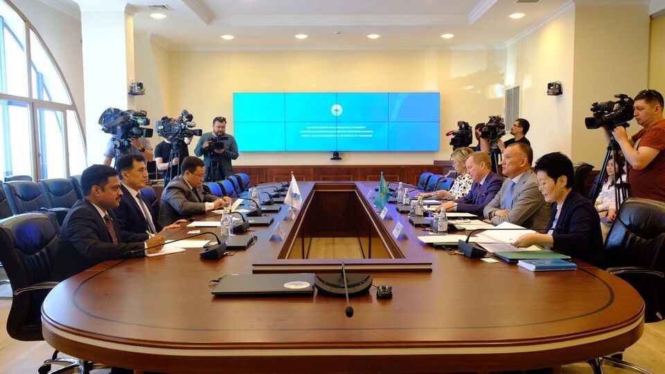 Генеральный секретарь ШОС встретился с Председателем Центральной избирательной комиссии Республики Казахстан