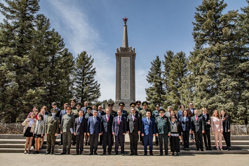 Руководство ШОС почтило память героев Великой Отечественной войны 